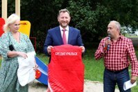 Открытие детских площадок в Среднеуральске  - Брозовский Вячеслав Пиусович, Депутат Законодательного Собрания Свердловской области